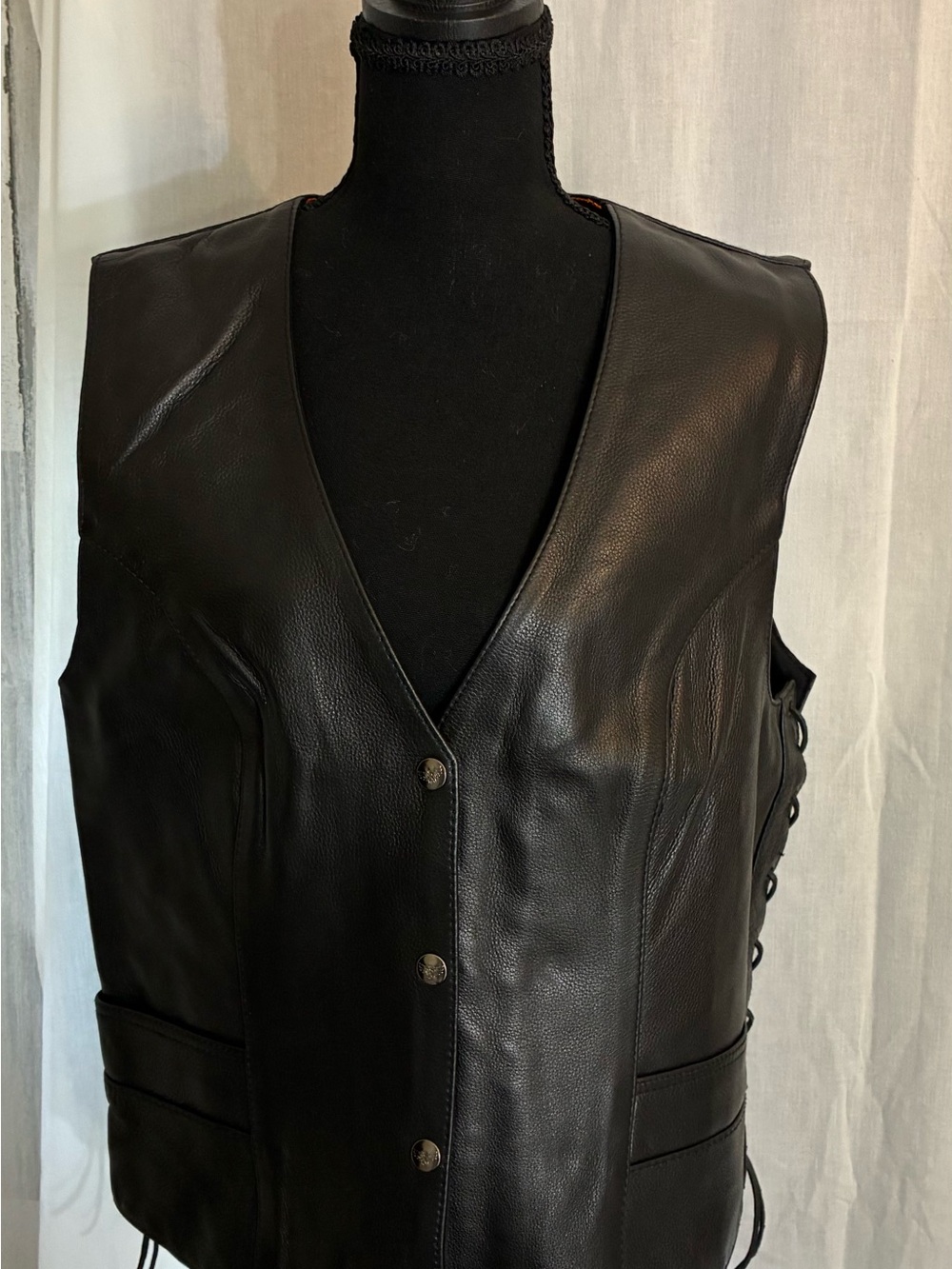 Milwaukee leather performance Men's Black biker  Vest with Side Lacing Sz XL